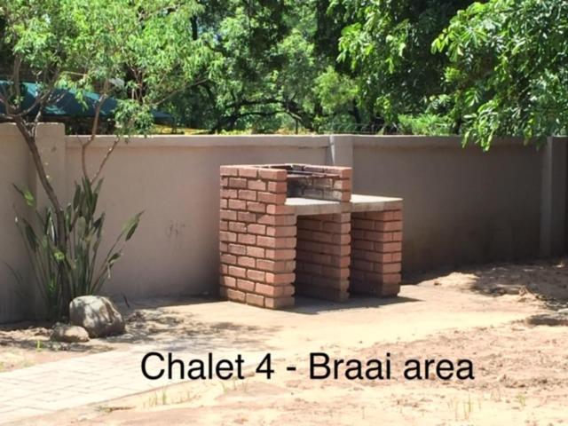 Impala Chalets 팔라보르와 외부 사진